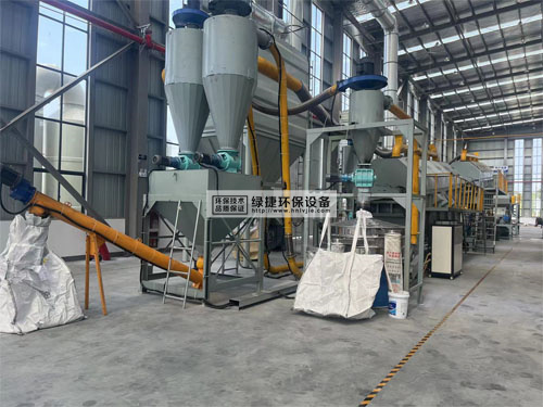 �U�f�늳ػ���̎���O����ؓ�OƬ������x�O�䰲�b�F(xi��n)��